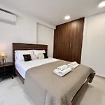 Finikoudes Nest 2 * Larnaca