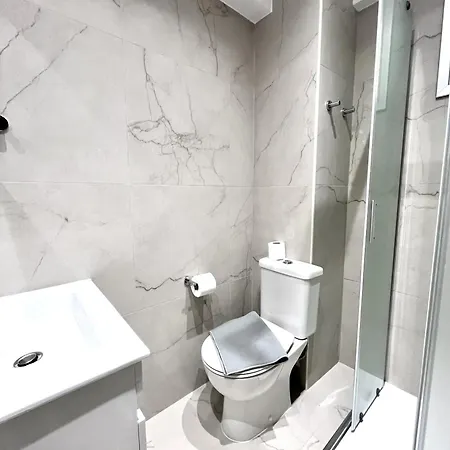 Apartment Finikoudes Nest 2 *
