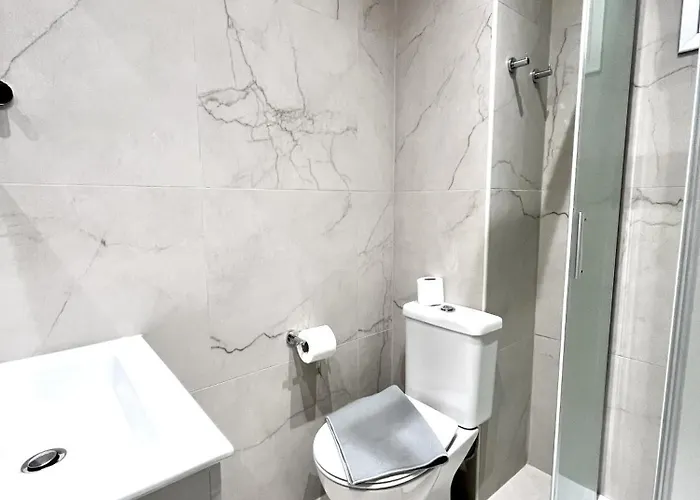 Apartment Finikoudes Nest 2 *