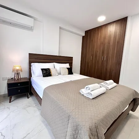 Finikoudes Nest 2 Larnaca